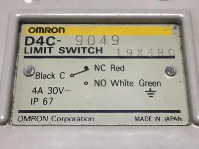 USED OMRON D4C-9049