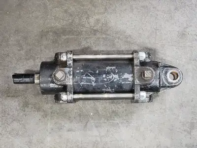 Used ROYAL ELECTRIC R3C2 Parts (Hydraulics and Pneumatics) British Columbia CA | Lenmark #267860