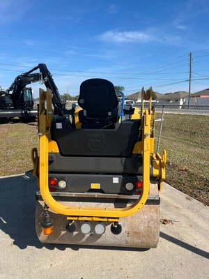 XCMG XD140 Double Drum Vibratory Roller | Iron Listing (4)