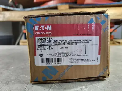 NEW CROUSE-HINDS DSD937 SA