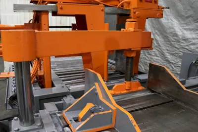 20" X 24" HEM MODEL VT130HA-60SS VERTICAL SAW