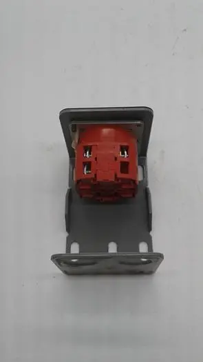 Used LR _UNKNOWN_ Switch Parts | ND Industrial Surplus #1213393