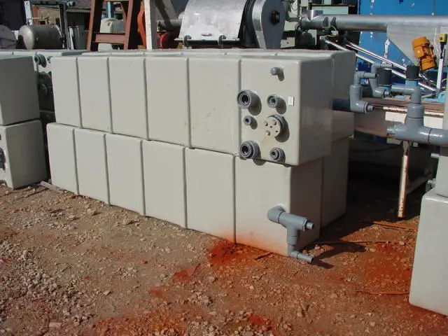 400L Grp Rect.Enclosed Tank