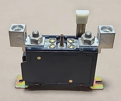 NEW Allen-Bradley 815-E0V4