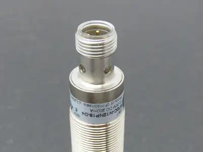 Allen Bradley 872C-N12NP18-D4 18mm Barrel Inductive Proximity Sensor 10-30VDC