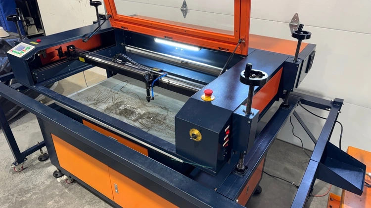 Used 2010 AP LAZER 4024 Engravers Indiana US | Revelation Machinery #403531
