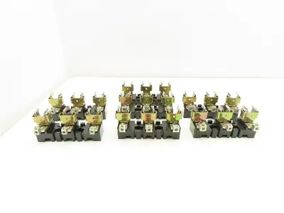 Allen Bradley 40023-416-04 Fuse Block 3-Pole Fuse Holder 60A 600V  Lot of 7