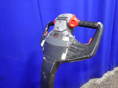 USED THE RAYMOND CORPORATION 8410