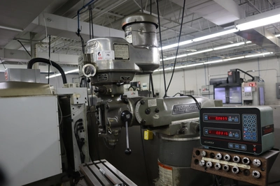 Used BRIDGEPORT SERIES I Vertical Mills Minnesota US | Machinesused.com #1368580