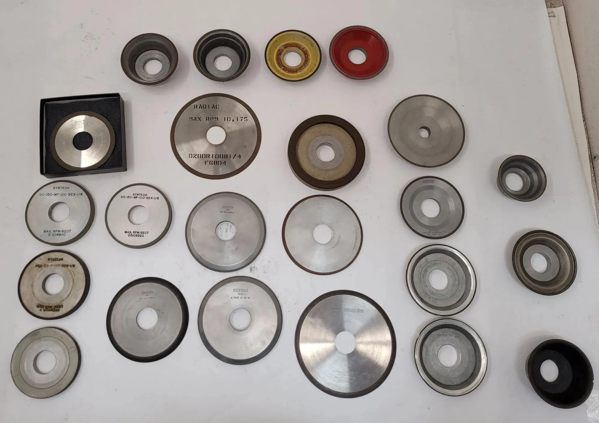 Used UNSPECIFIED DIAMOND GRINDING WHEEL Grinding Wheels Kentucky US | Aucto #1307987