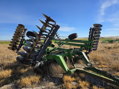 USED JOHN DEERE 650