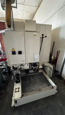 Used 2008 FANUC ROBODRILL 4AX Vertical Machining Centers CZ | Amaron s.r.o. #1329039