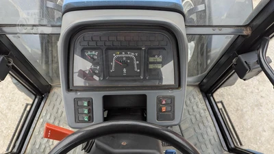 USED 1998 NEW HOLLAND TS100