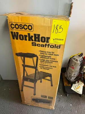 Used _UNKNOWN_ _UNKNOWN_ Ladders Ohio US | Myron Bowling Auctioneers Inc #1507961