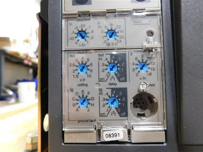 USED SQUARE D NW 20 H