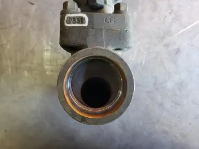 1 1/2" Class 800 Globe Valve API 602