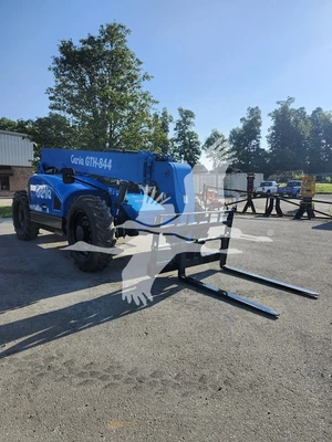 USED 2025 GENIE GTH844