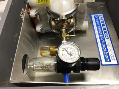 Lynnwood Series 4000 Detergent Injection & Sanitization System