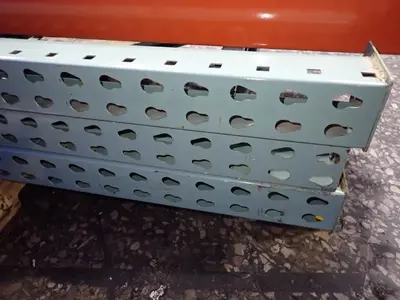 Pallet Racking - Teardrop