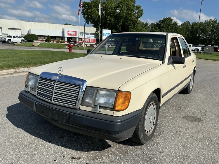 Used 1986 MERCEDES-BENZ 300E Cars Michigan US | Miedema Asset Management Group #1322375