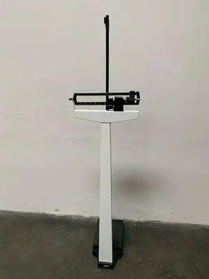 USED HEALTH O METER 402 MECHANICAL PHYSICIAN SCALE, CAPACITY 350 LBS
