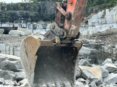 Used 2013 HITACHI ZX290 LC-5 Crawler Excavators Maine US | Big D Heavy Equipment #1557019
