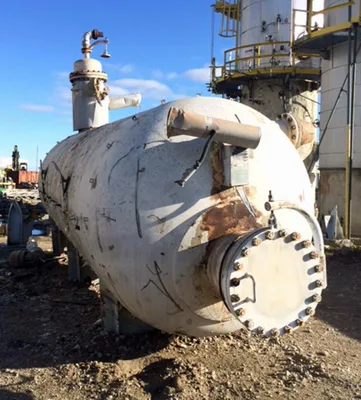 Horizontal Decanting Vessel