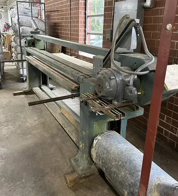OAKLEY OR SIMILAR SINGLE-BELT HAND-BLOCK SANDER