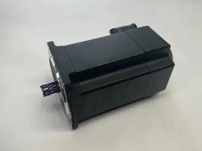 USED KUKA 3-PHASE SERVO MOTOR ME_80_120_30_L0