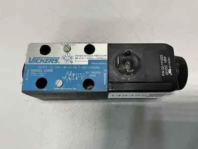 USED VICKERS DG4V-3-2AL-M-U-HL7-60-EN594