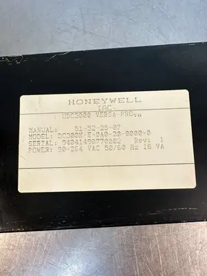 Honeywell UDC3000 Versa-Pro Temp. Control DC300K-E-0A0-20-0000-0 (4.2.5)