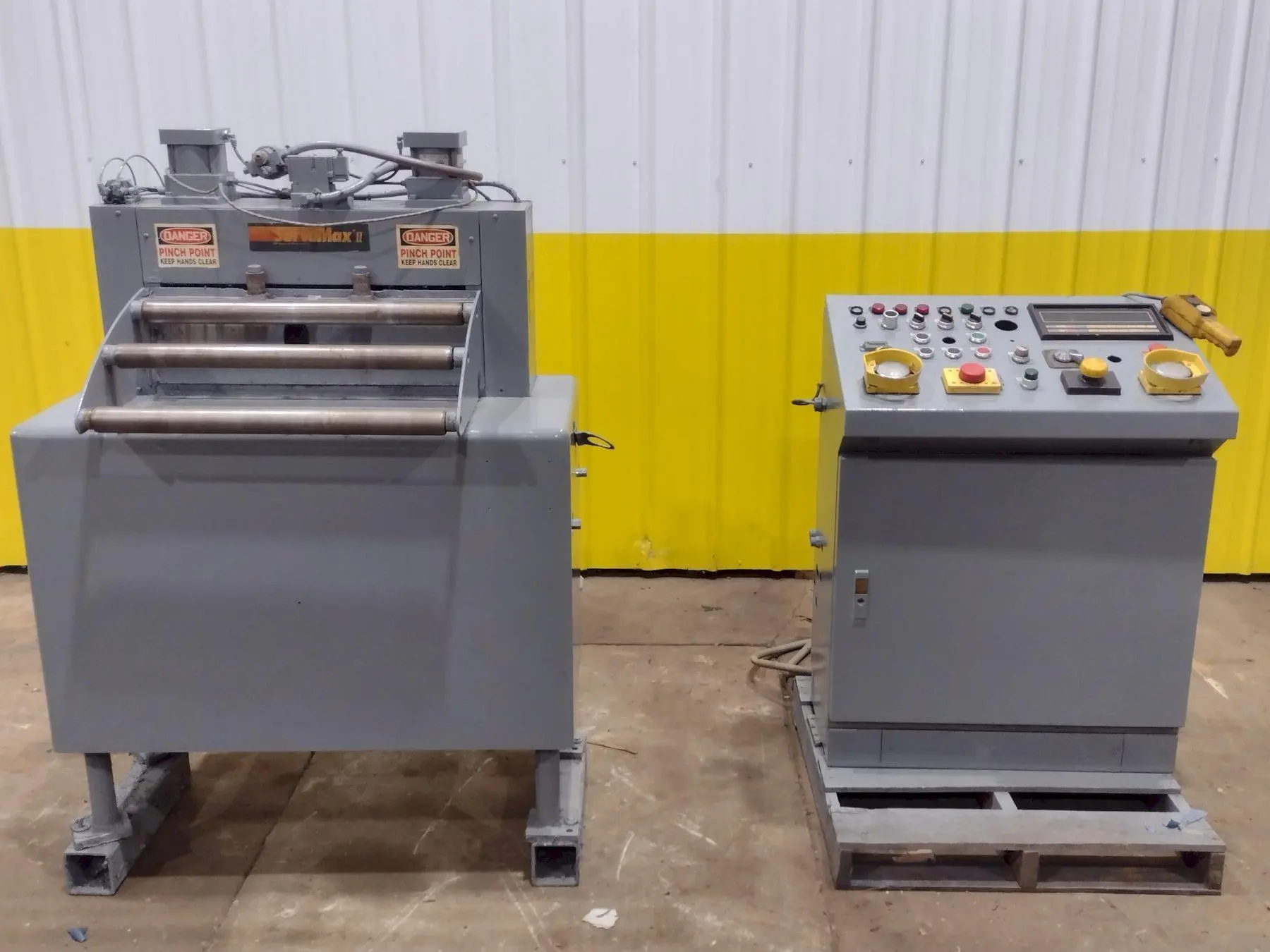 24" COOPER-WEYMOUTH MODEL MAX-II SERVO FEEDER & CONTROLS: STOCK #18171