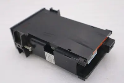 RED LION CONTROLS MODEL APLPV PROCESS VOLTMETER 115VAC 50/60Hz STOCK L-555-C