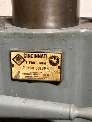 CINCINNATI 3'7" RADIAL DRILL
