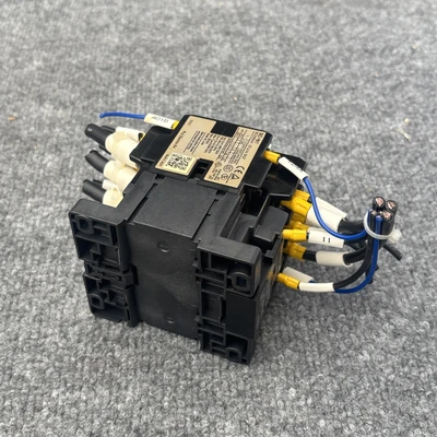 Used Fuji Electric Fuji Electric SC-N1 SC25BAA 30A PLC Contactors California US | Davliegogo LLC #1705322