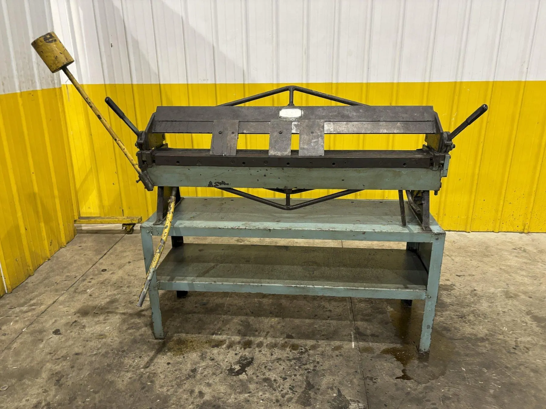 4' X 16 GAUGE ROPER WHITNEY MODEL #U416 MANUAL FINGER BOX & PAN BRAKE W/ STAND: YOBRO #23907