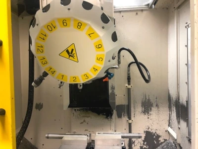 USED 2001 FANUC ROBODRILL