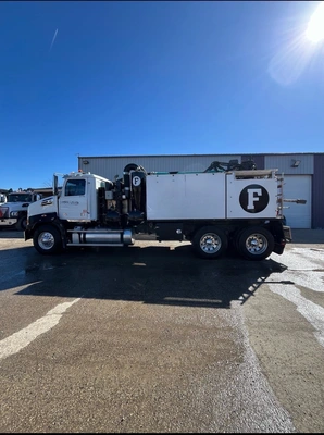 2019 RIVAL T7 Hydro Excavator | VacSource (1)