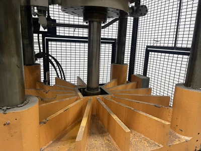 EMC 100 ton Press