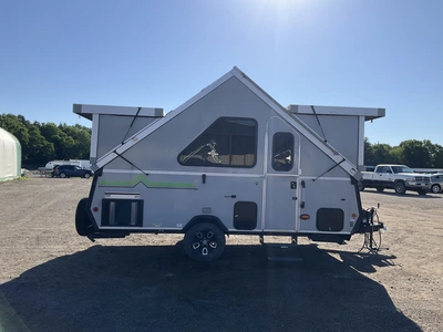 USED 2022 COLUMBIA ALINER EXPEDITION