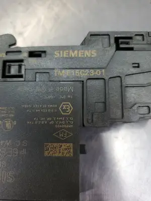 USED Siemens 6ES7131-4BD01-0AA0 4DI 24VDC Module w/TM-E15C23-01 Base