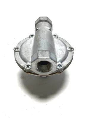 Maxitrol 224 325-3 Gas Pressure Regulator Maximum Inlet Pressure 10 PSIG