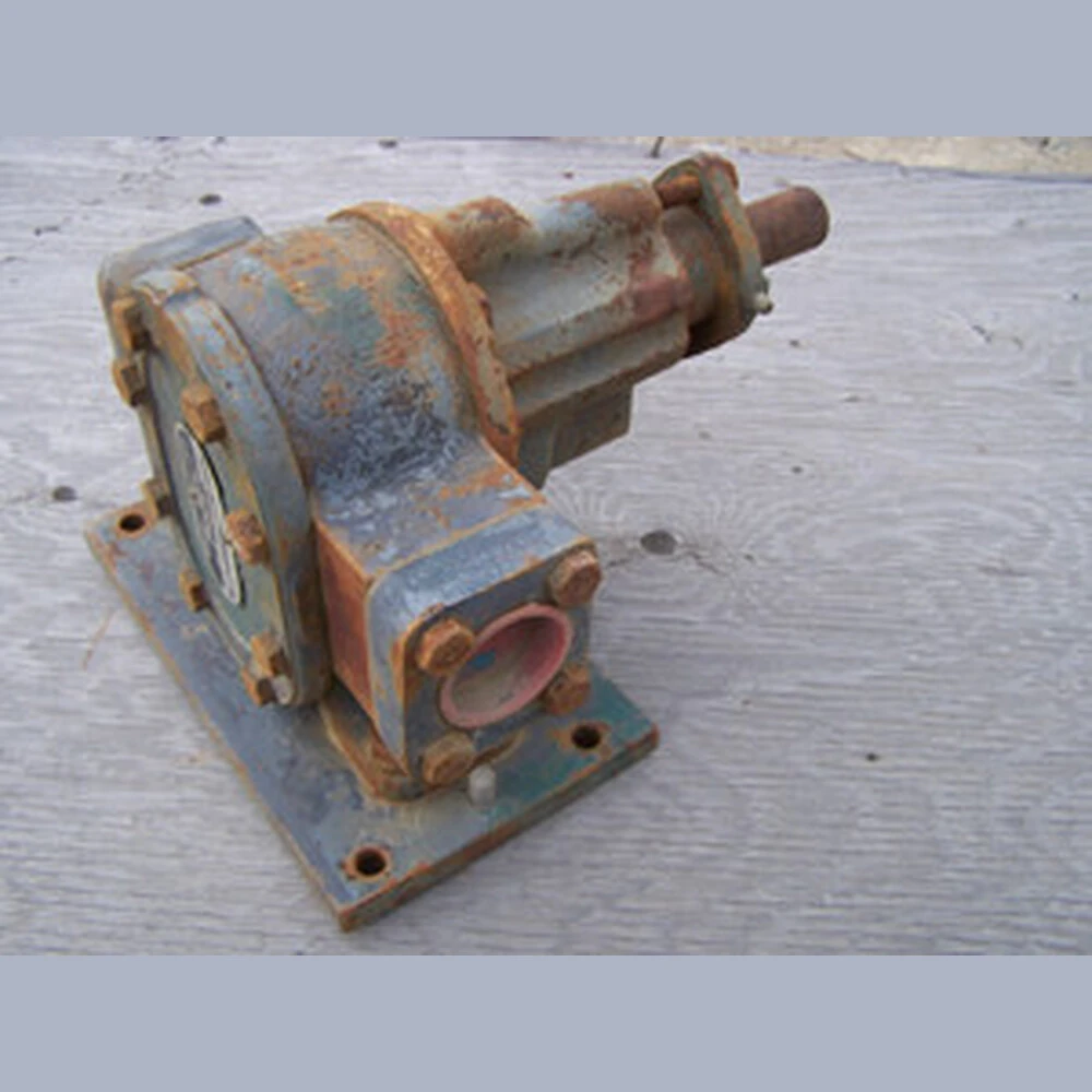 Used Roper Positive Displacement Pump. 1 in. Figure 1K 10.  Type 15