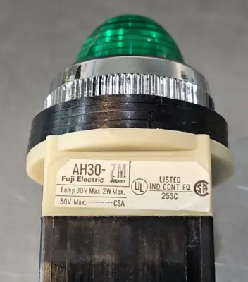 FUJI ELECTRIC AH30-ZMGL3 Command Switch. Loc4B-22