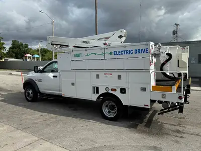 Used 2017 RAM 5500 Bucket (boom) trucks Florida US | Truck and Van Outlet #1509174
