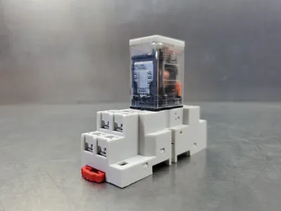 Automation Direct 782-2C-120A Relay w/782-2C-SKT Base, *Missing Tab** 4B-35