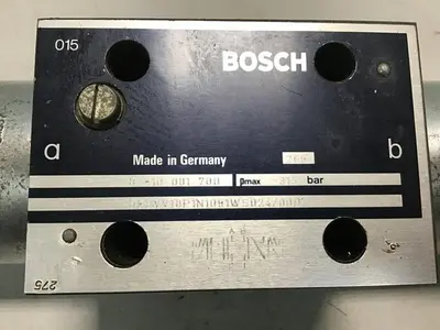 USED BOSCH 0 810 001 700