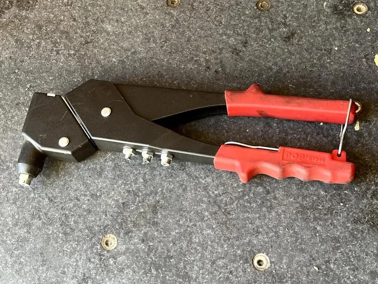 Used POP AVDEL 61946 Riveters California US | Van Aliso Enterprises Inc #716602