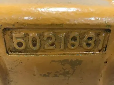 USED CINCINNATI MILACRON 5021931