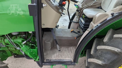 USED 2017 JOHN DEERE 5090GV
